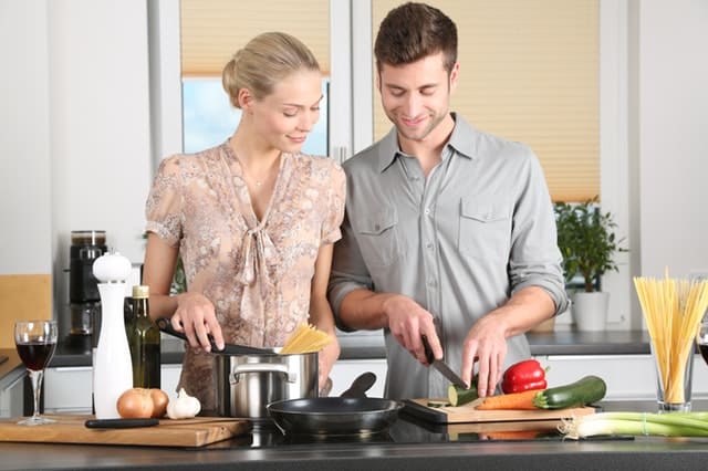 woman kitchen man everyday life 298926